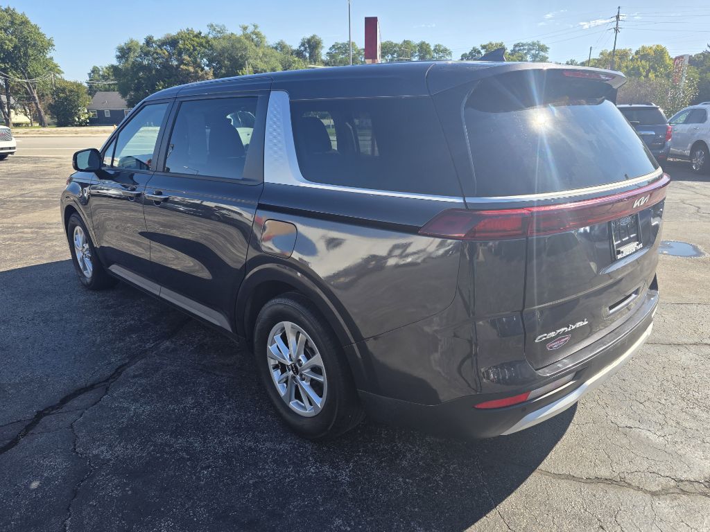 Photo 6 of this KIA CARNIVAL