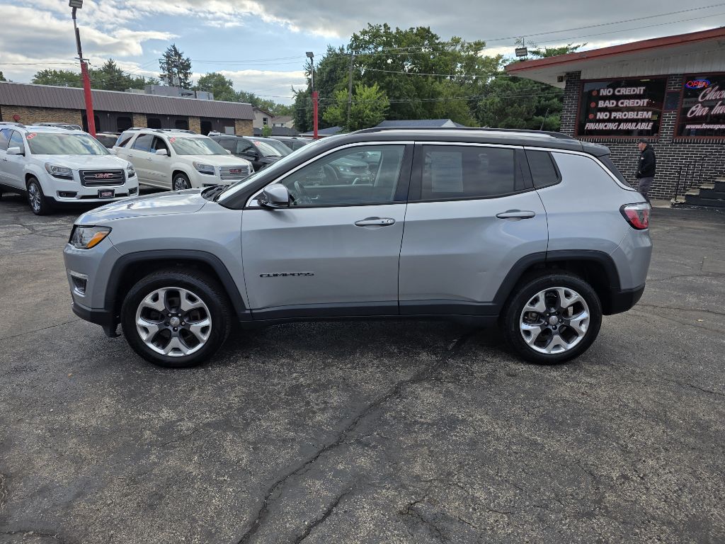 Photo 2 of this JEEP COMPASS