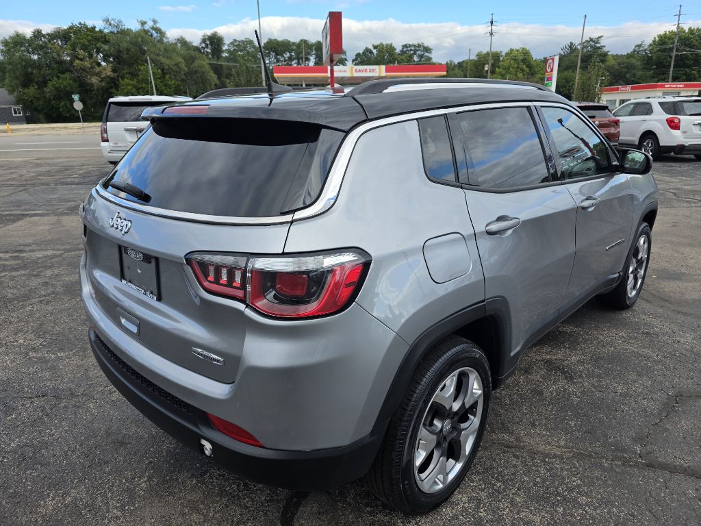 Photo 5 of this JEEP COMPASS