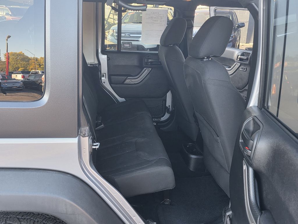 Photo 14 of this JEEP WRANGLER UNLIMI