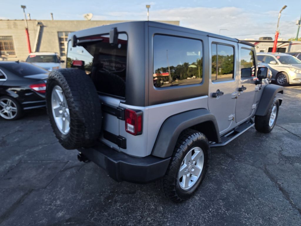 Photo 4 of this JEEP WRANGLER UNLIMI