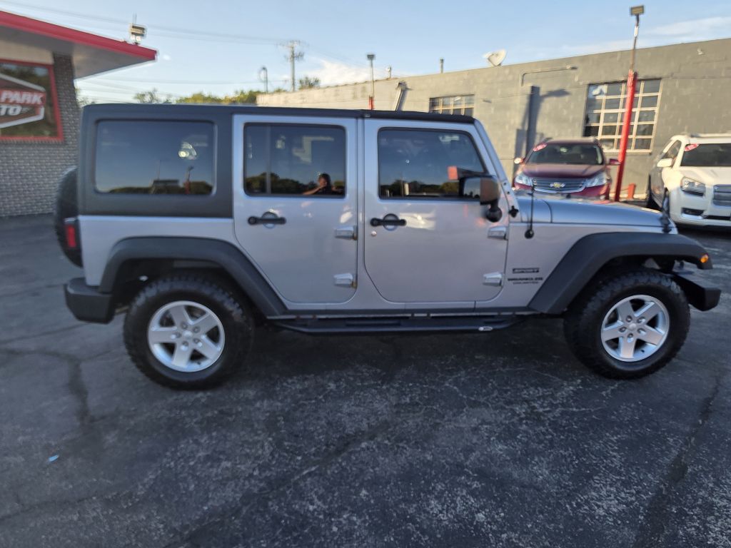 Photo 7 of this JEEP WRANGLER UNLIMI