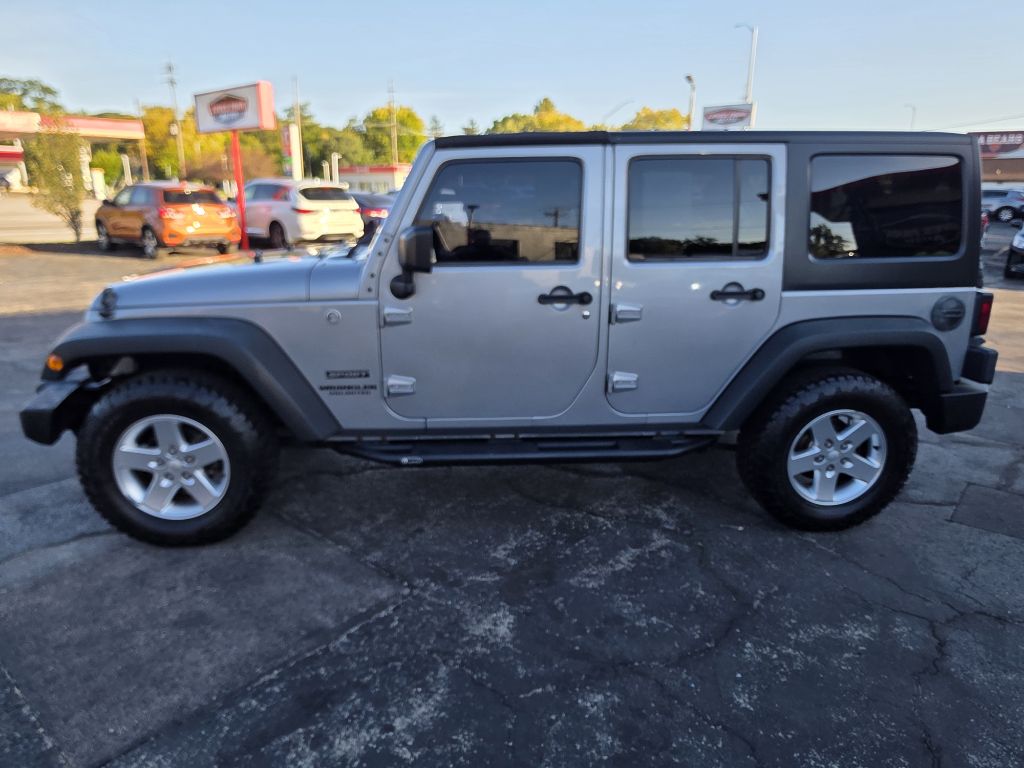 Photo 2 of this JEEP WRANGLER UNLIMI