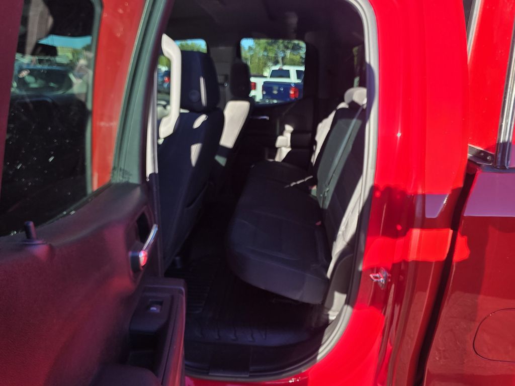 Photo 8 of this CHEVROLET SILVERADO 1500
