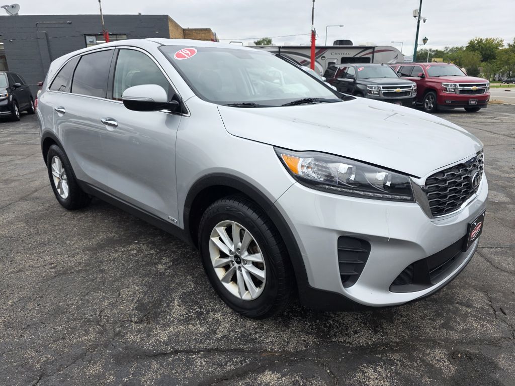 Photo 2 of this KIA SORENTO
