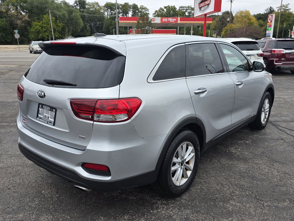 Photo 6 of this KIA SORENTO