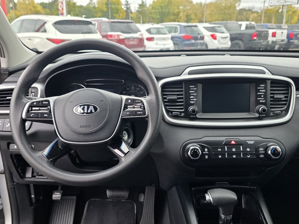 Photo 13 of this KIA SORENTO