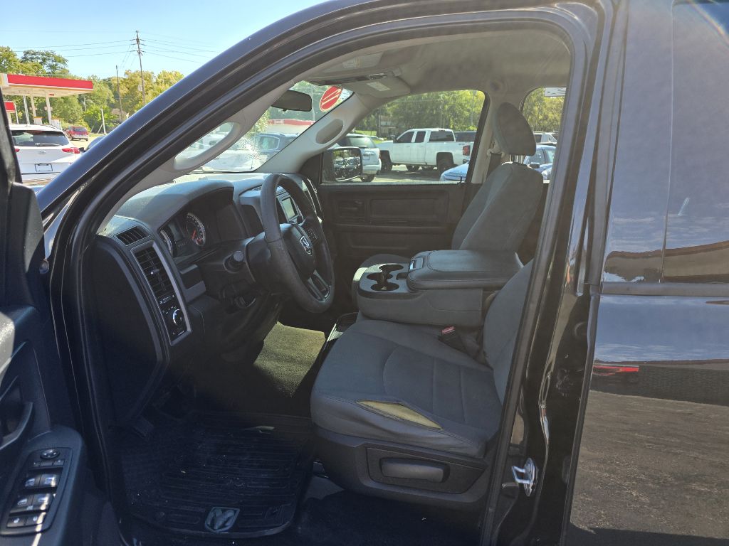 Photo 9 of this RAM 1500