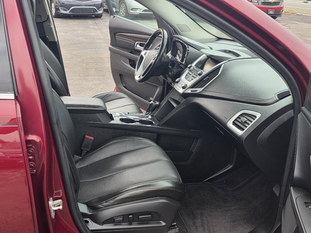 Photo 16 of this GMC TERRAIN