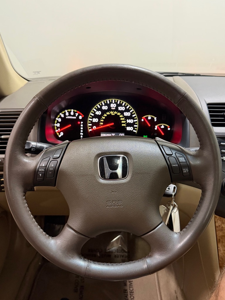 Photo 15 of this HONDA ACCORD