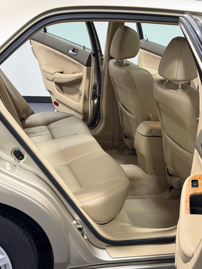 Photo 10 of this HONDA ACCORD
