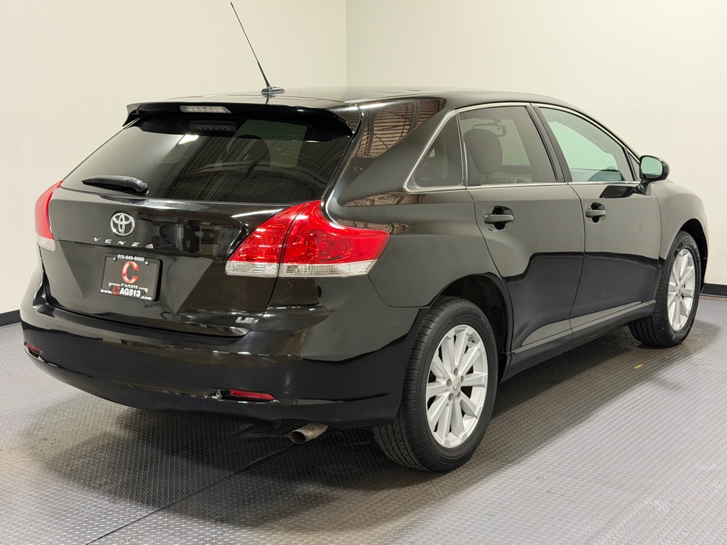 Photo 4 of this TOYOTA VENZA