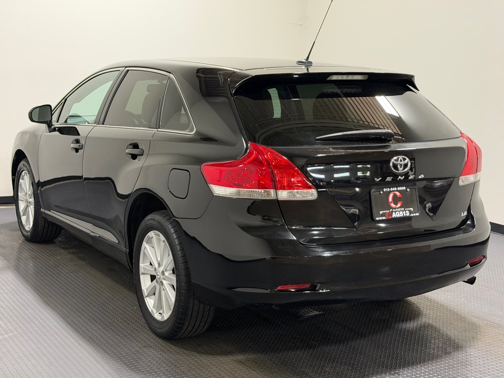 Photo 6 of this TOYOTA VENZA
