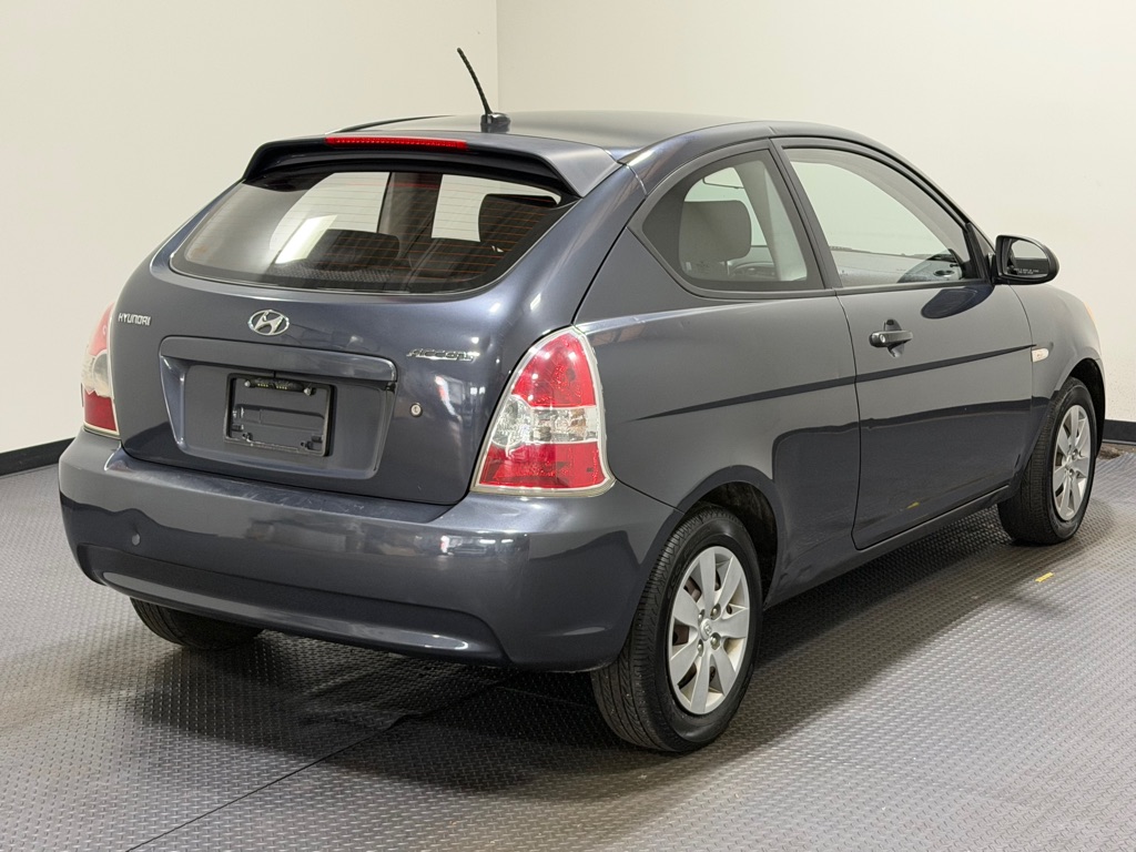 Photo 5 of this HYUNDAI ACCENT
