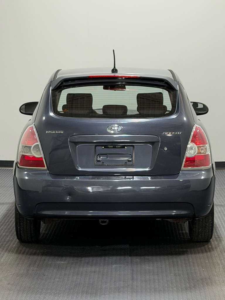 Photo 6 of this HYUNDAI ACCENT