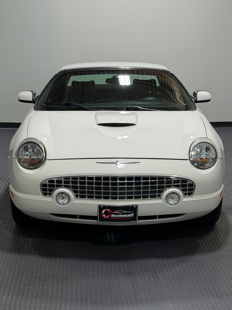 Photo 3 of this FORD THUNDERBIRD