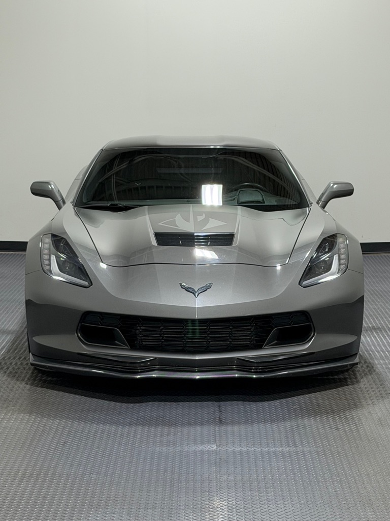 Photo 3 of this CHEVROLET CORVETTE
