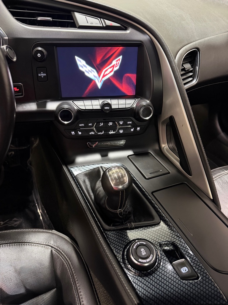 Photo 19 of this CHEVROLET CORVETTE