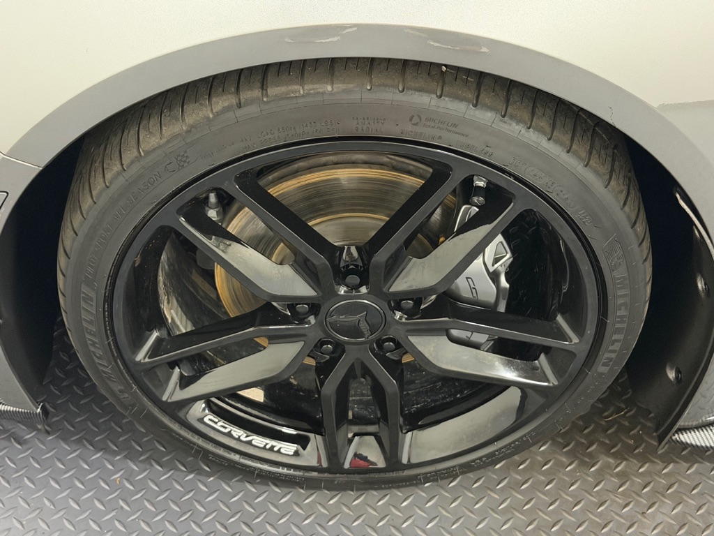 Photo 18 of this CHEVROLET CORVETTE