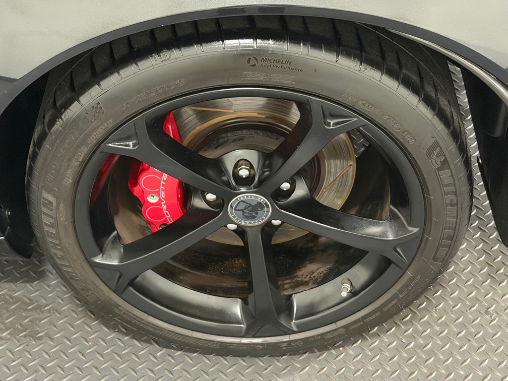 Photo 18 of this CHEVROLET CORVETTE