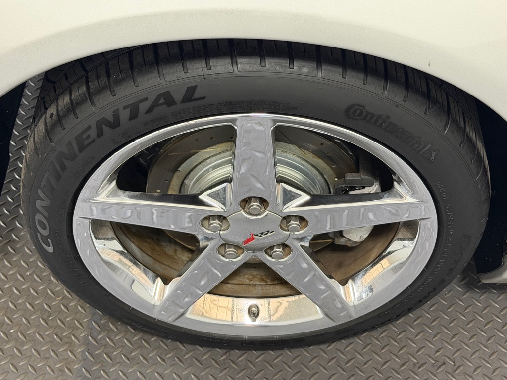 Photo 16 of this CHEVROLET CORVETTE