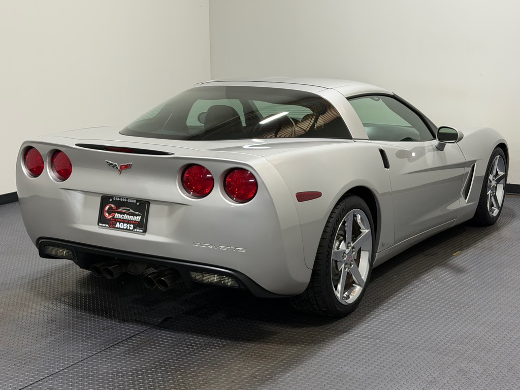 Photo 5 of this CHEVROLET CORVETTE
