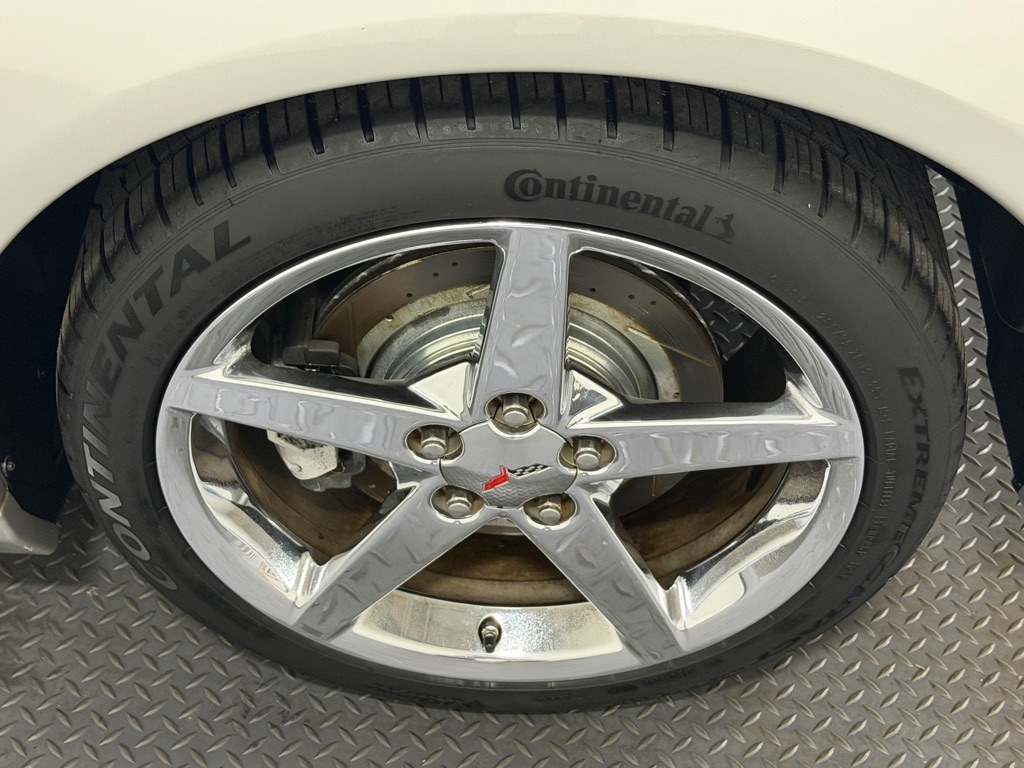 Photo 17 of this CHEVROLET CORVETTE