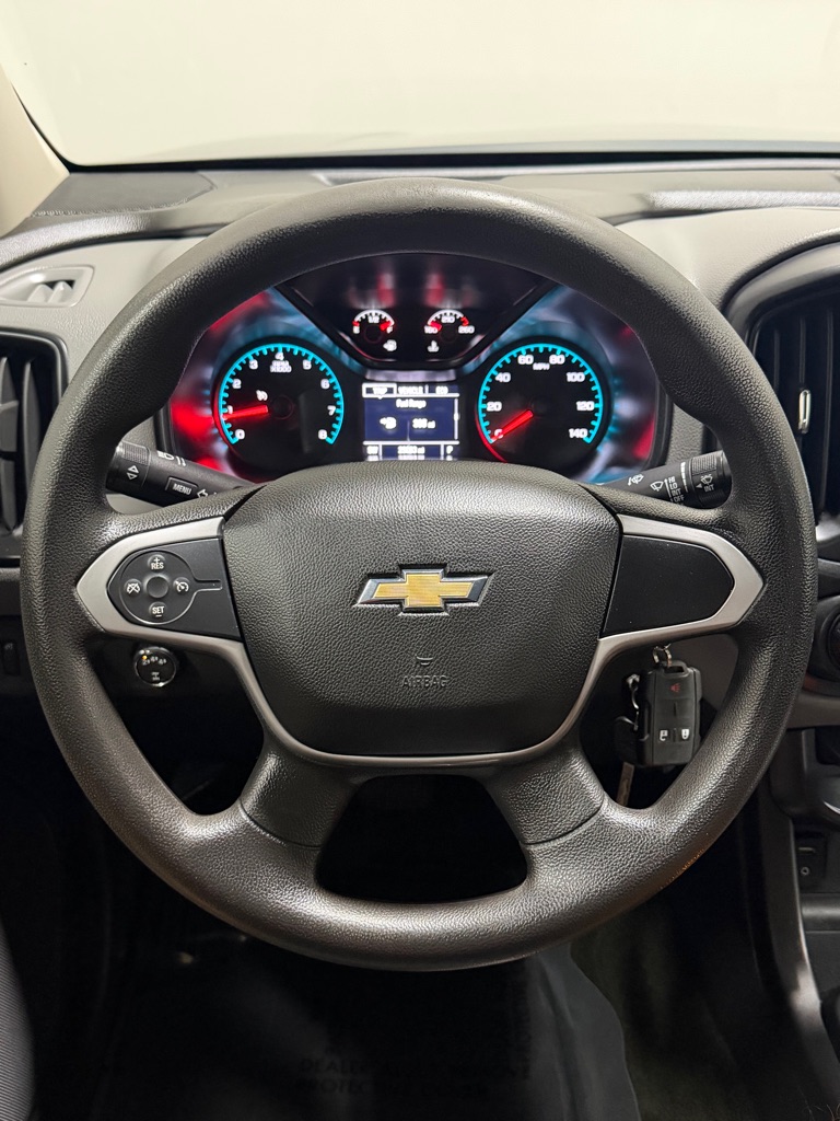 Photo 15 of this CHEVROLET COLORADO