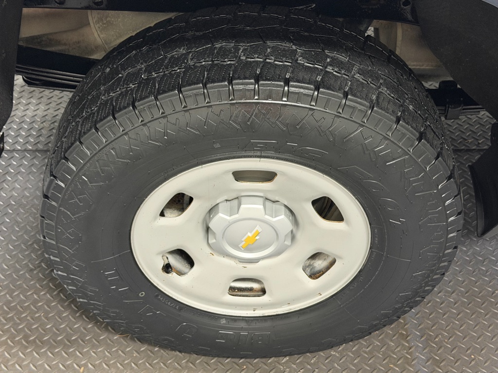 Photo 18 of this CHEVROLET COLORADO