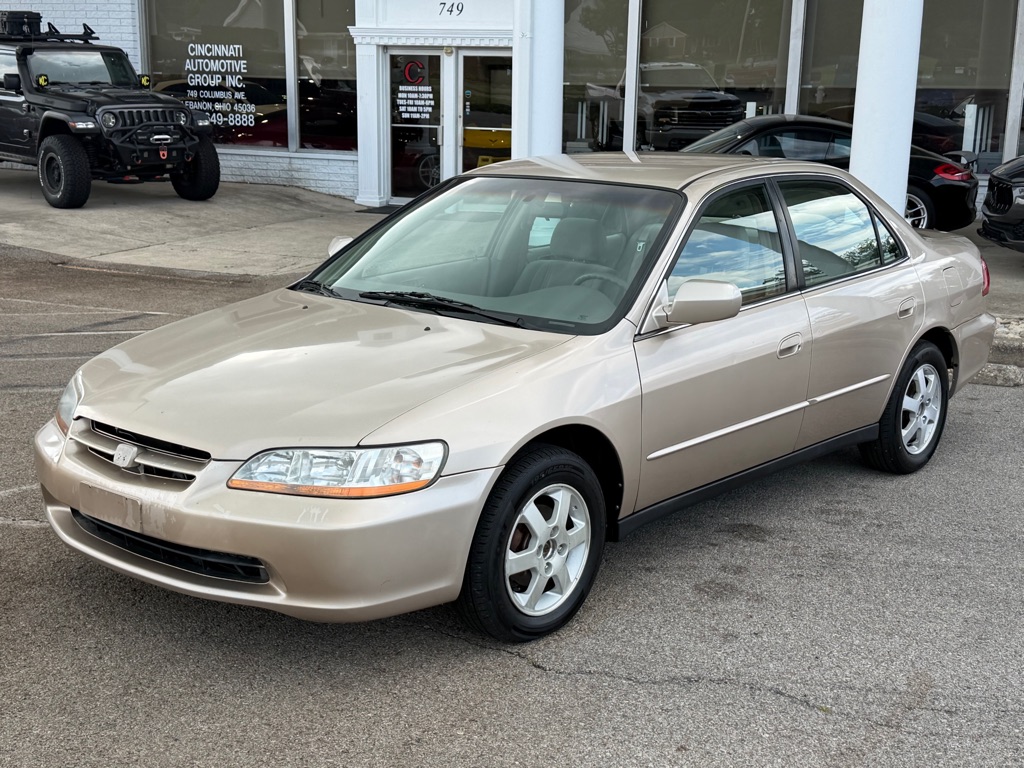 Gold 2000 Honda Accord Sedan Automatic