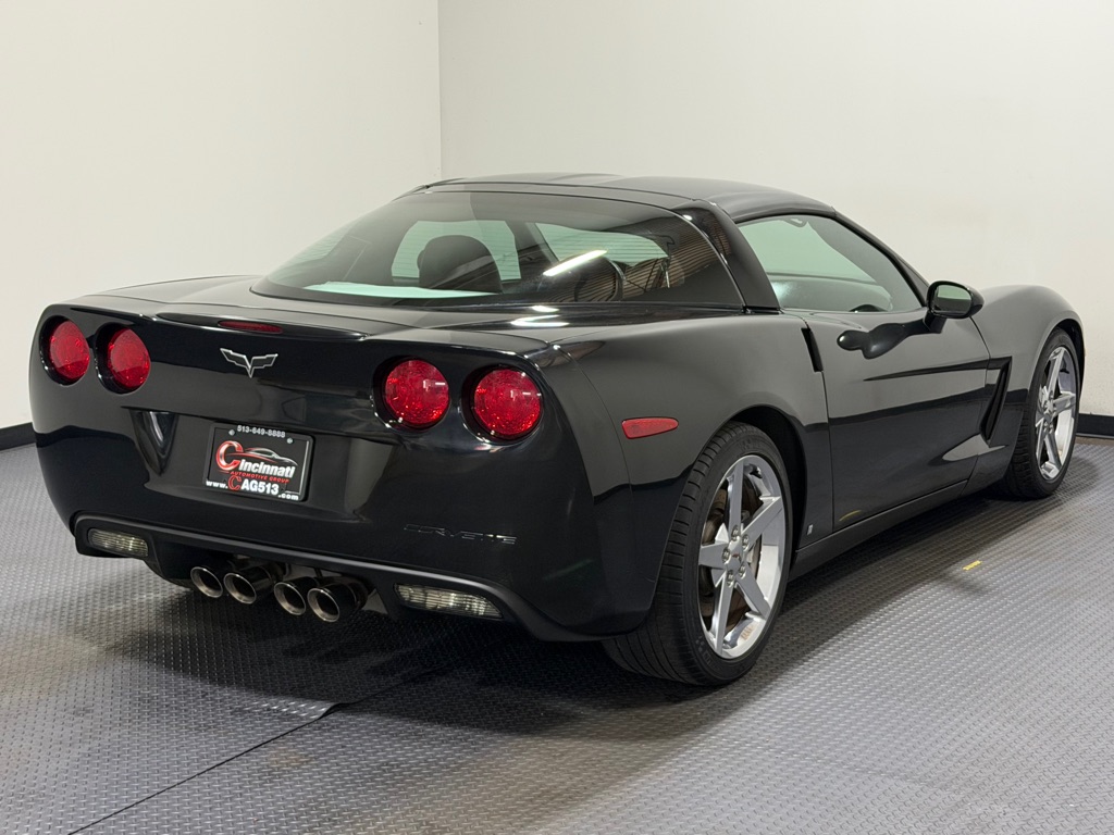 Photo 4 of this CHEVROLET CORVETTE