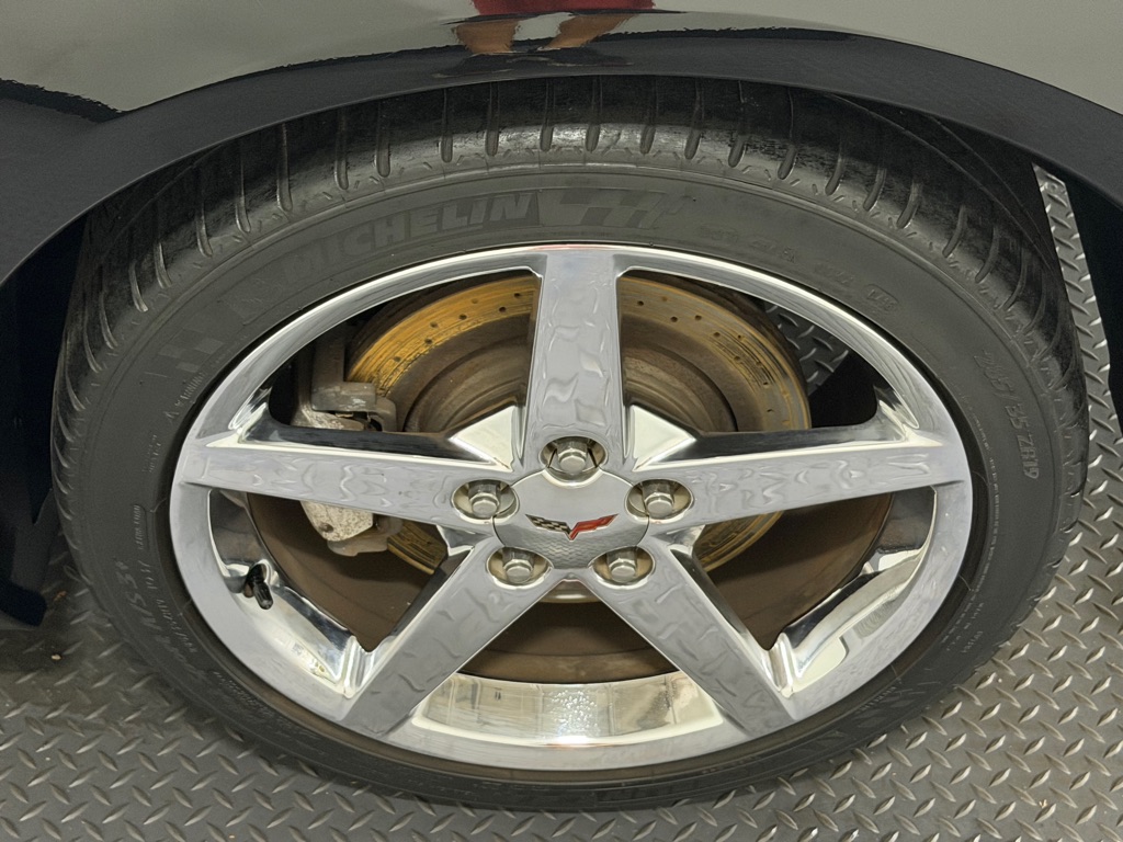 Photo 17 of this CHEVROLET CORVETTE