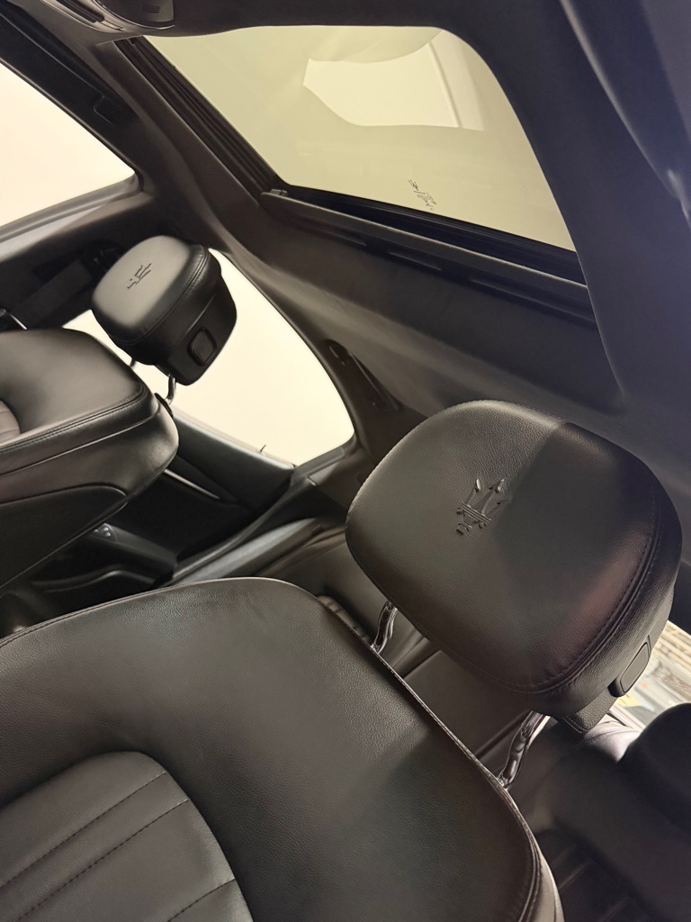 Photo 16 of this MASERATI GHIBLI