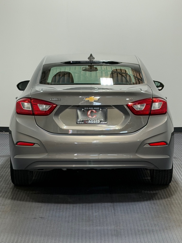 Photo 6 of this CHEVROLET CRUZE