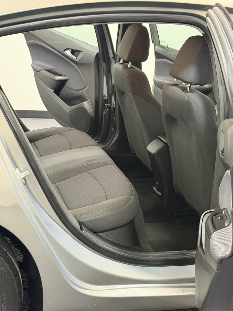 Photo 10 of this CHEVROLET CRUZE