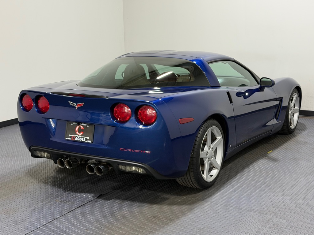 Photo 5 of this CHEVROLET CORVETTE