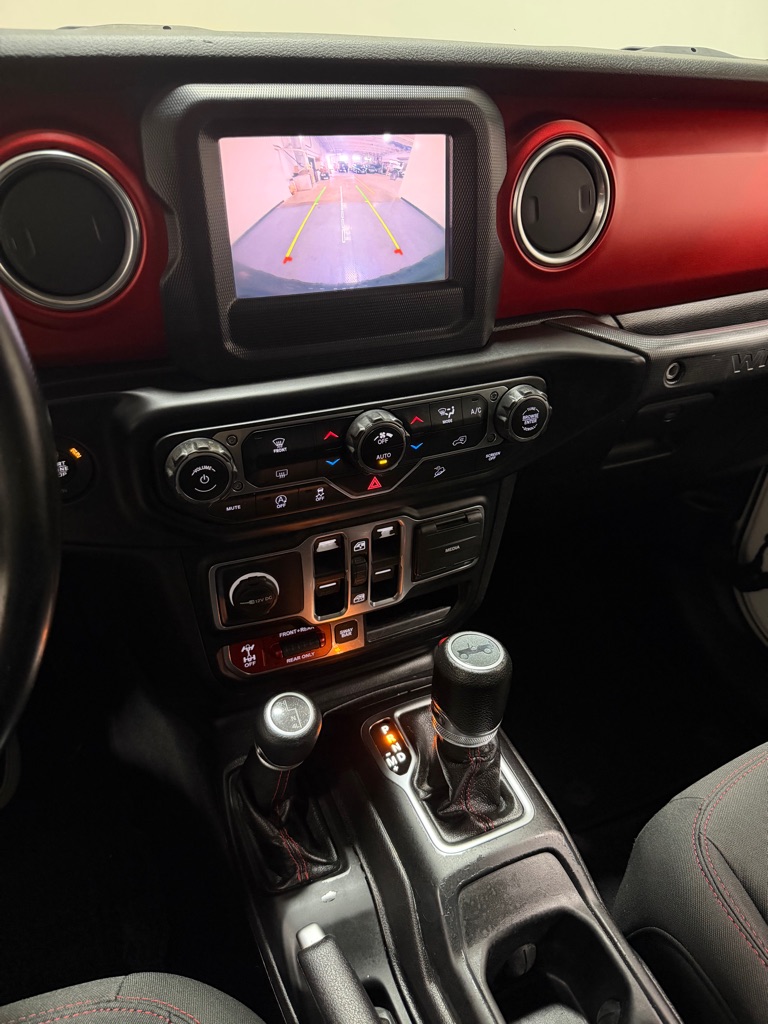 Photo 13 of this JEEP WRANGLER UNLIMI