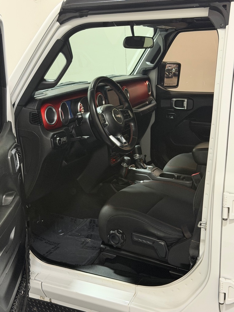 Photo 8 of this JEEP WRANGLER UNLIMI