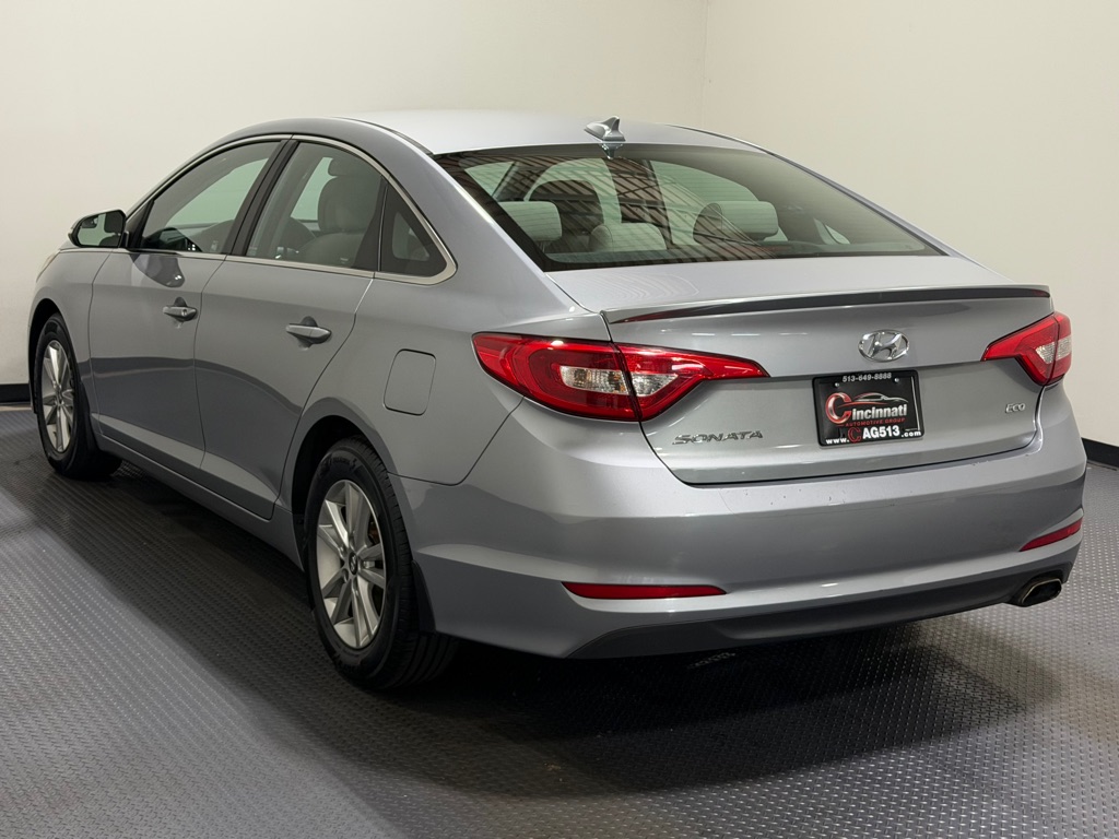 Photo 7 of this HYUNDAI SONATA