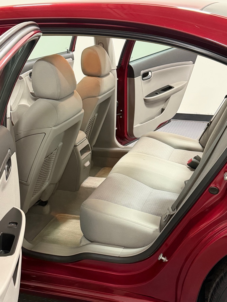 Photo 9 of this SATURN AURA