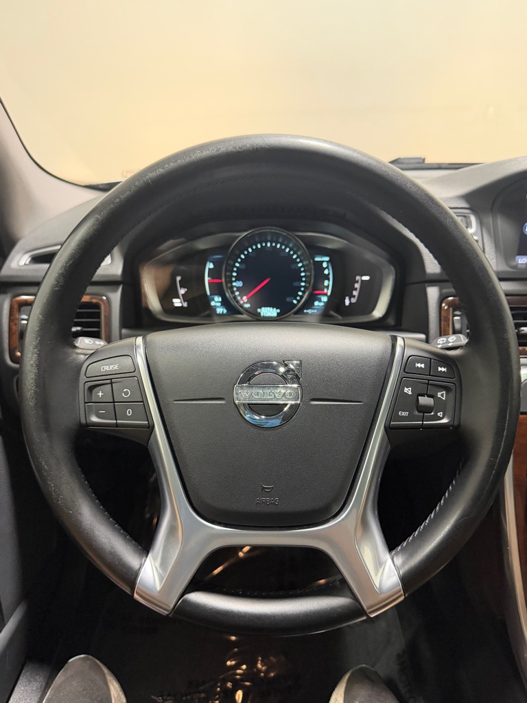 Photo 15 of this VOLVO XC70