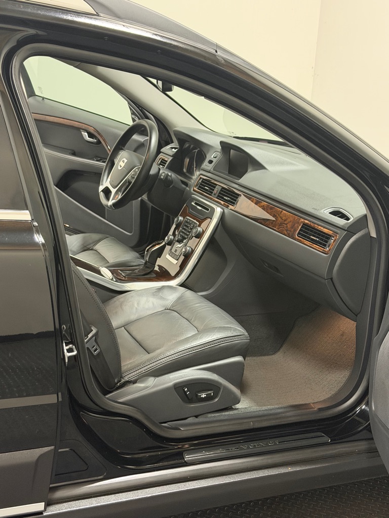 Photo 11 of this VOLVO XC70