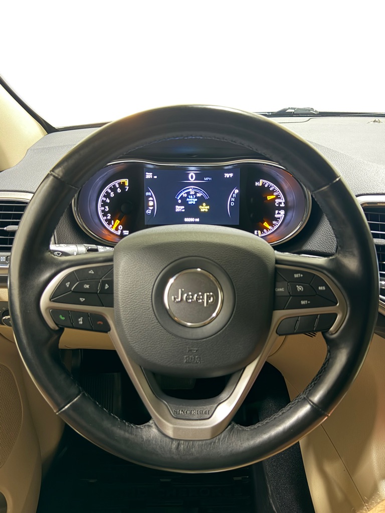 Photo 15 of this JEEP GRAND CHEROKEE