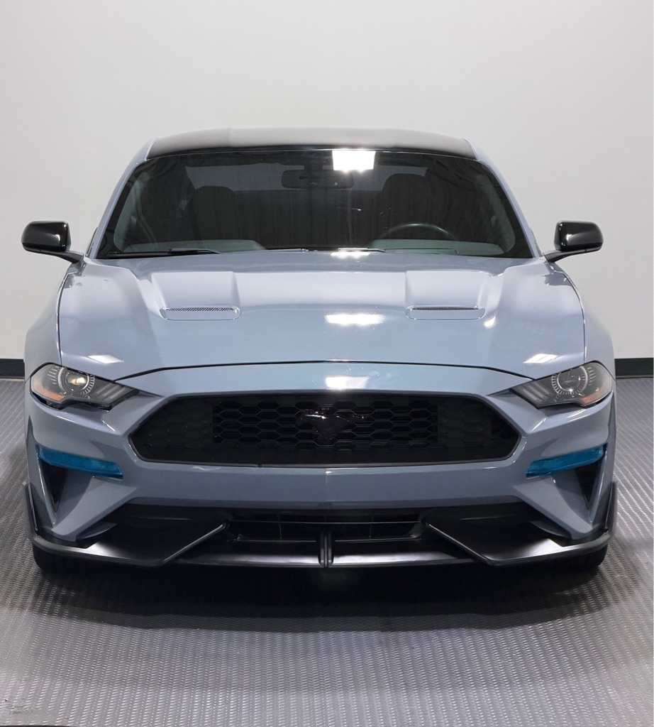 Photo 3 of this FORD MUSTANG