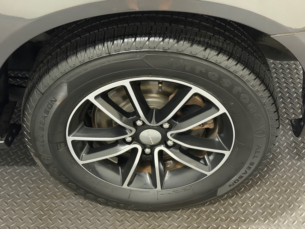 Photo 20 of this DODGE GRAND CARAVAN