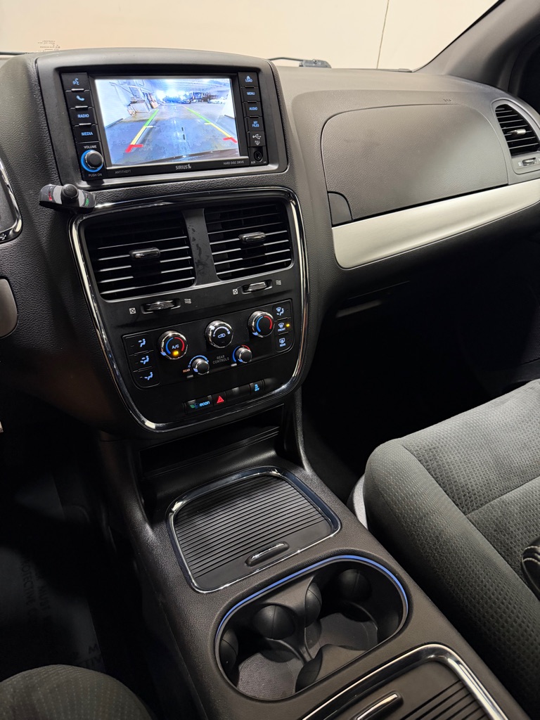 Photo 14 of this DODGE GRAND CARAVAN