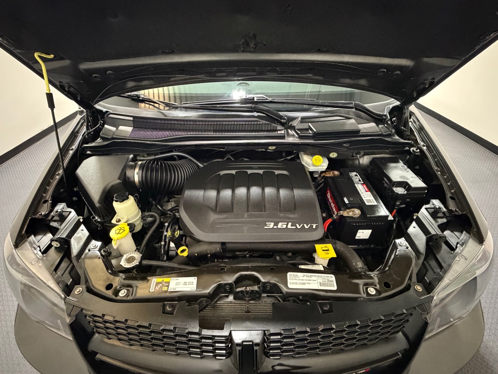 Photo 17 of this DODGE GRAND CARAVAN