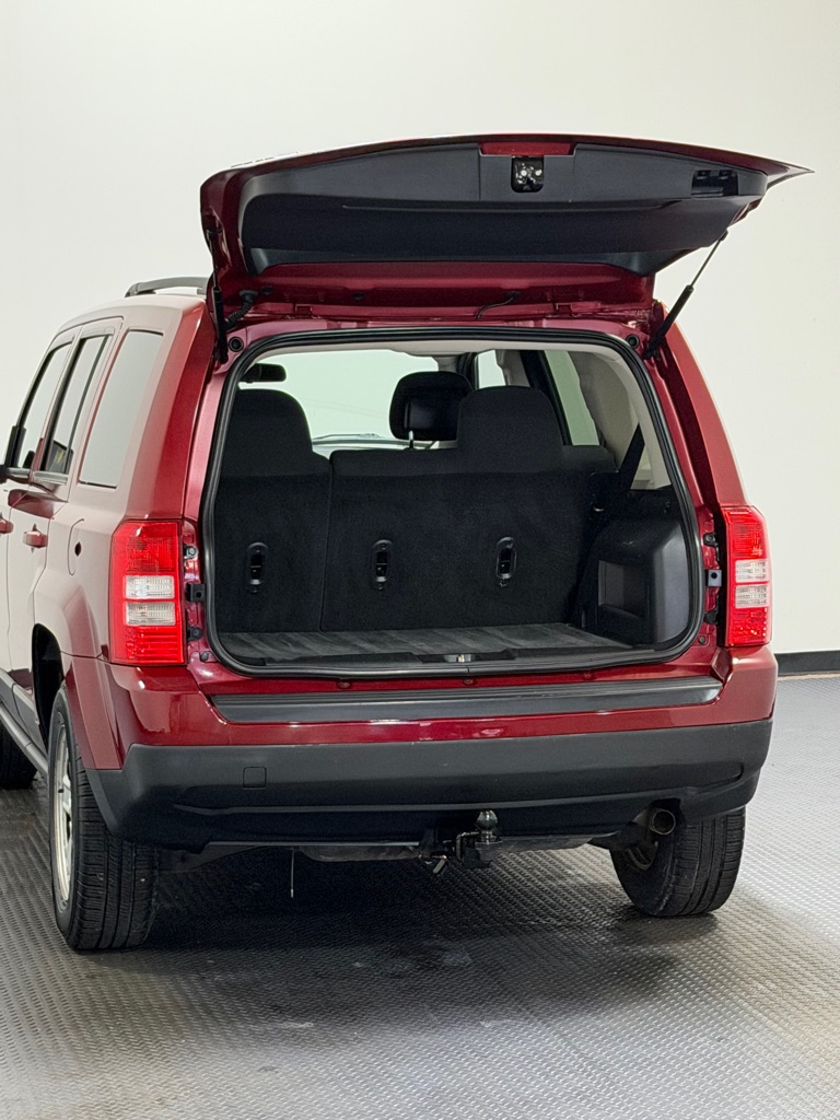 Photo 12 of this JEEP PATRIOT
