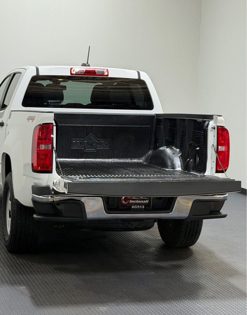 Photo 12 of this CHEVROLET COLORADO