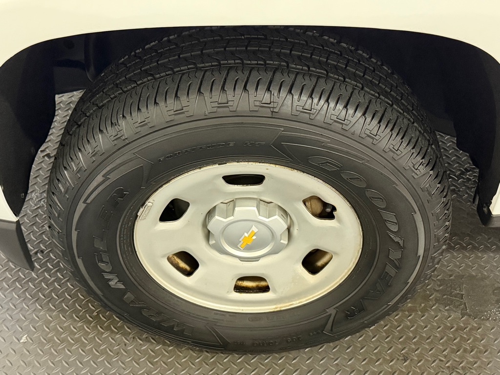 Photo 20 of this CHEVROLET COLORADO